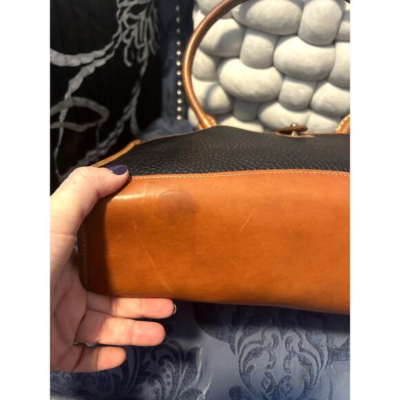 Vintage Dooney and Bourke Black and British Tan Doctor Bag - Picture 9 of 10